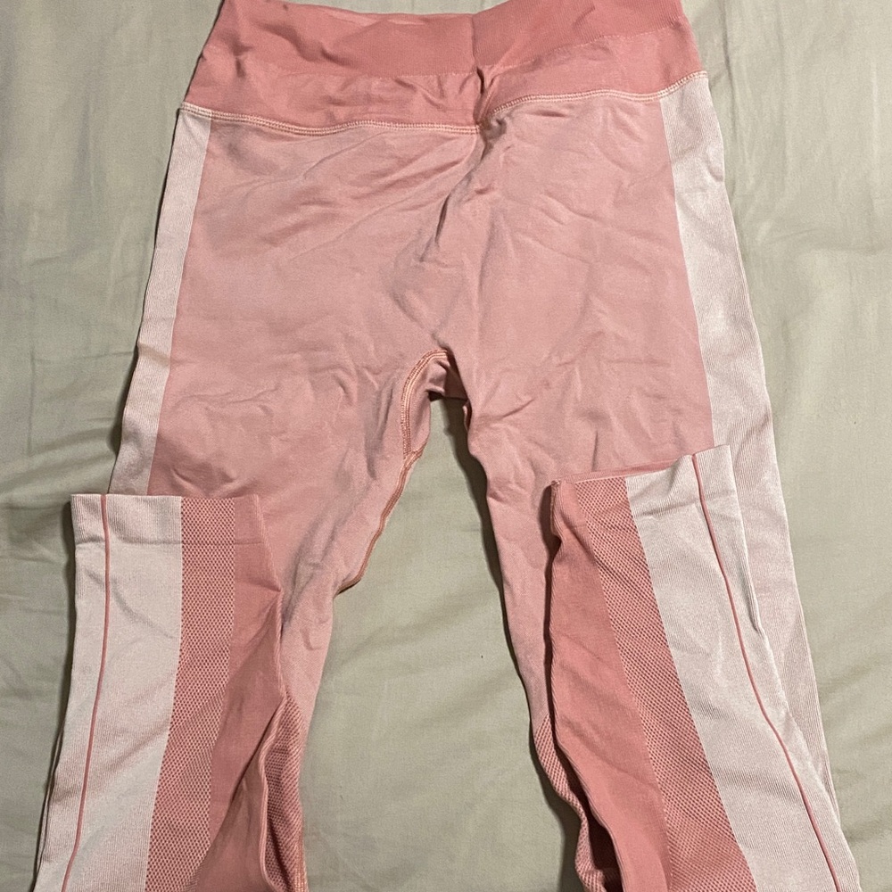 Lululemon Pink Leggings